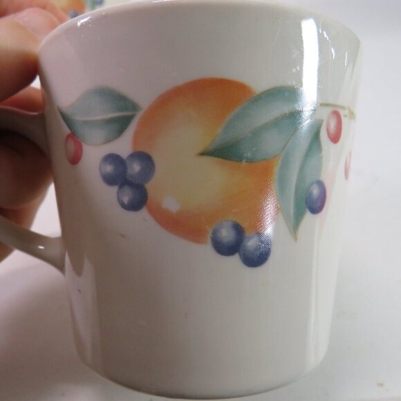 Fruit vintage Corning ambience pattern coffee mug cup fruit design USA tea cup - Picture 1 of 9